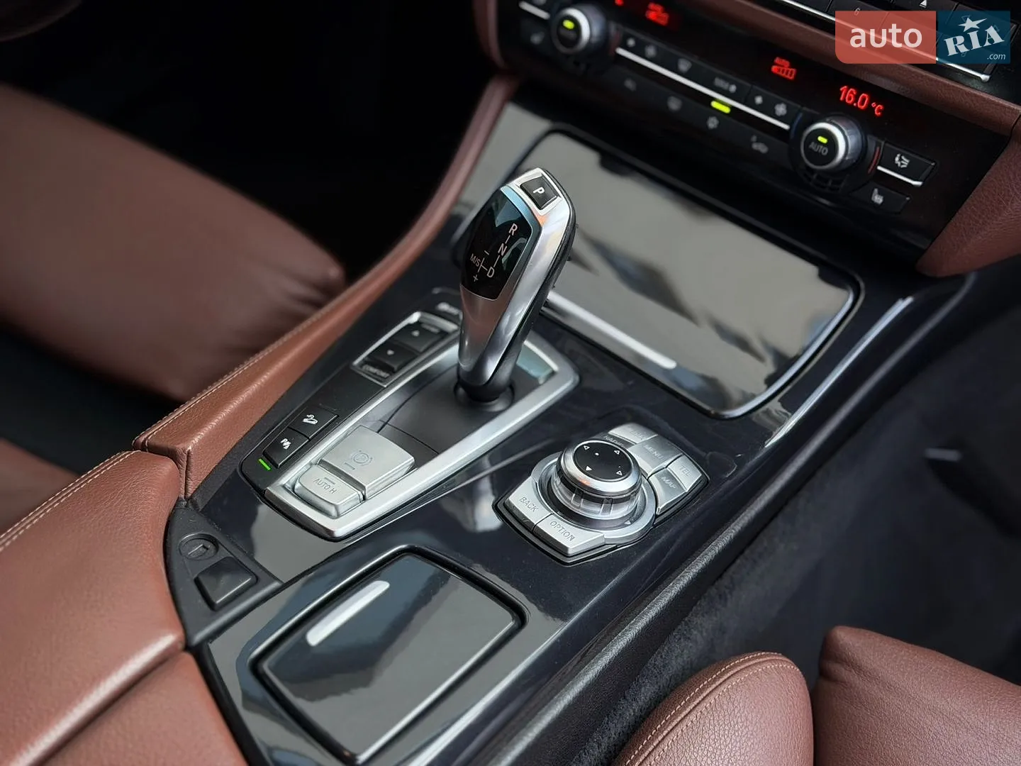 2011 BMW 5er - мініатюра 39