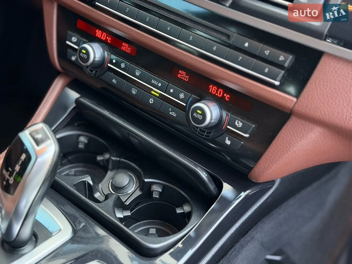 2011 BMW 5er - мініатюра 41