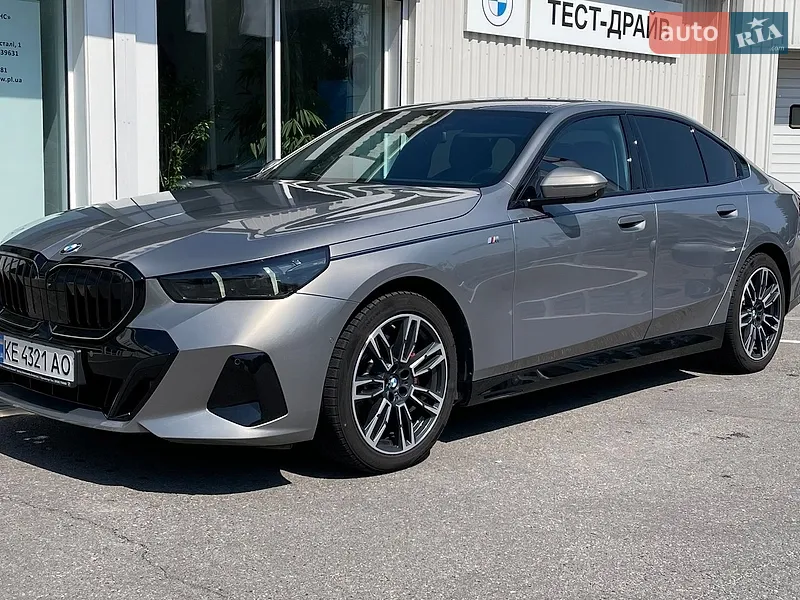 BMW 5 Series 2024