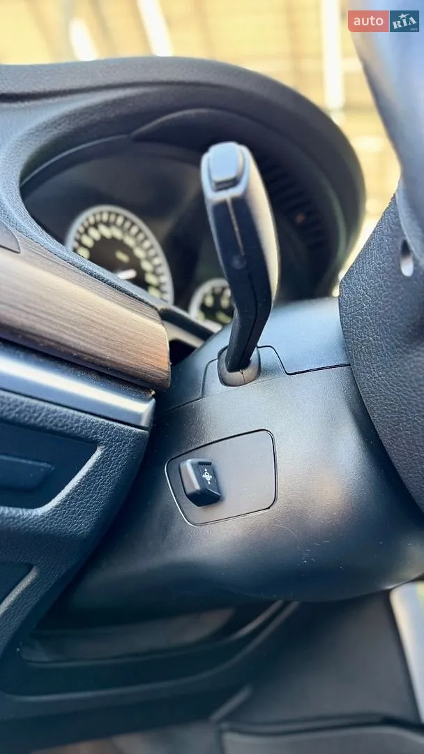 2012 BMW 5er - мініатюра 33