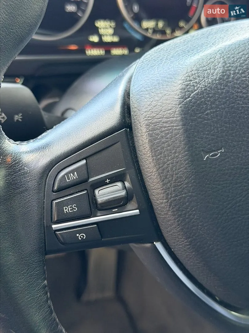 2013 BMW 5er - мініатюра 21