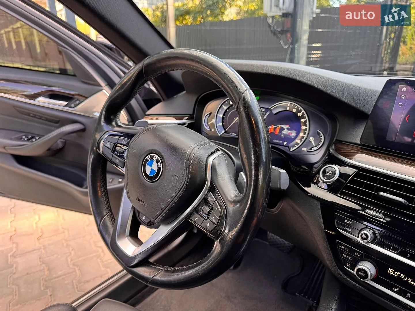 2017 BMW 5er - мініатюра 24