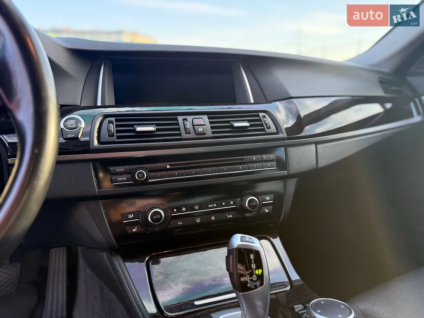 2015 BMW 5er - мініатюра 16