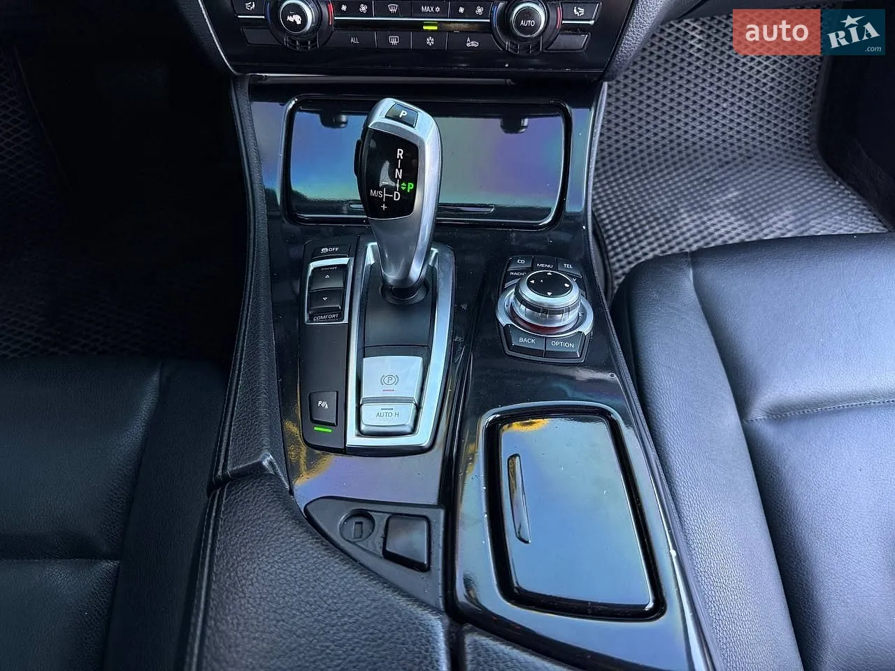 2010 BMW 5er - мініатюра 23