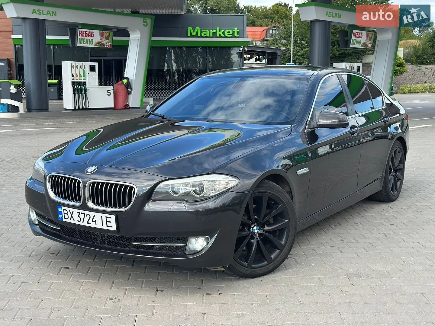 2010 BMW 5er - мініатюра 2