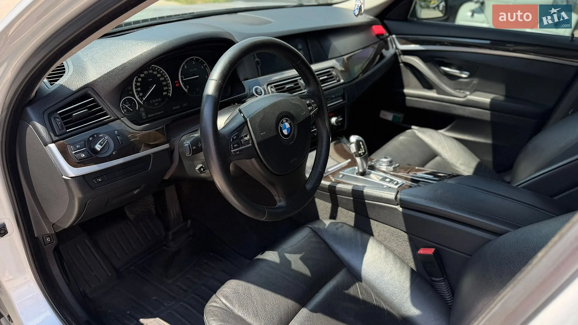 2011 BMW 5er - мініатюра 22