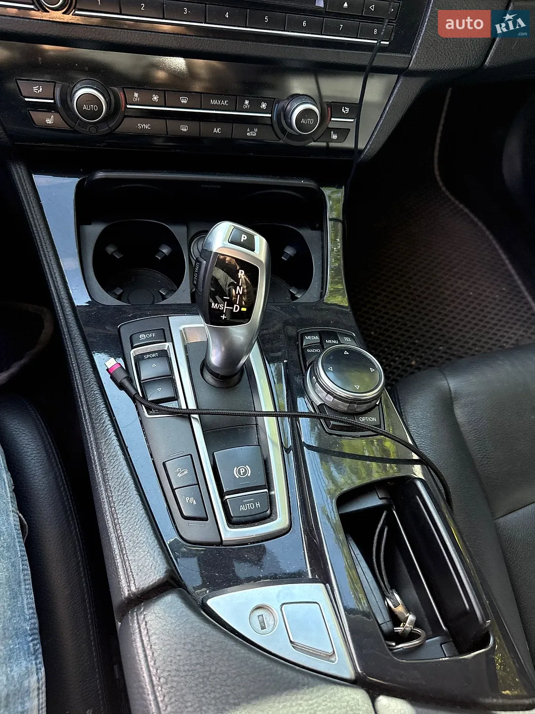 2013 BMW 5er - мініатюра 10