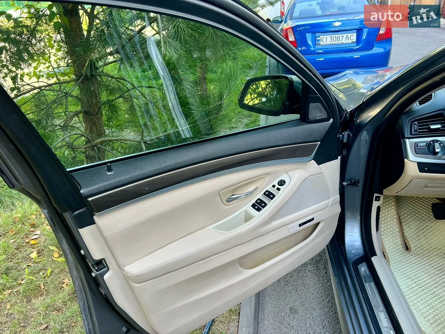 2013 BMW 5er - мініатюра 9