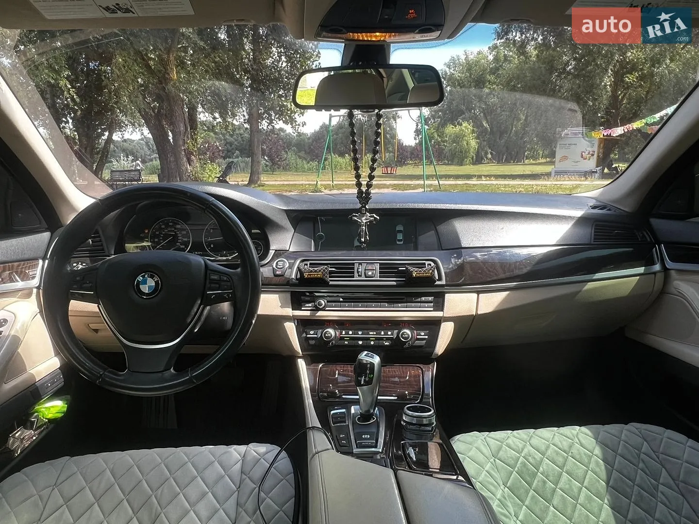 2011 BMW 5er - мініатюра 2
