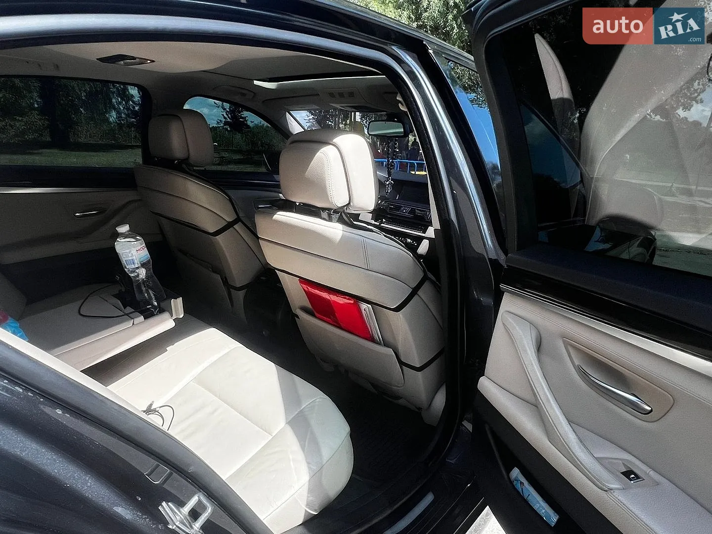 2011 BMW 5er - мініатюра 11