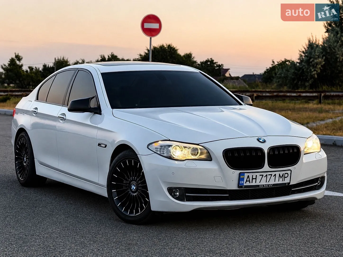 2013 BMW 5er - мініатюра 2