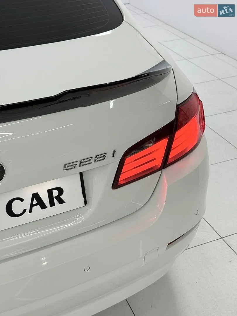 2013 BMW 5er - мініатюра 9
