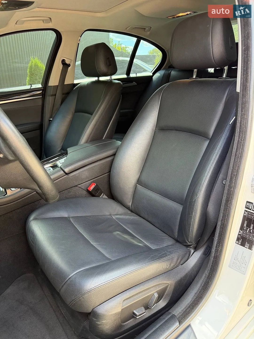 2014 BMW 5er - мініатюра 9