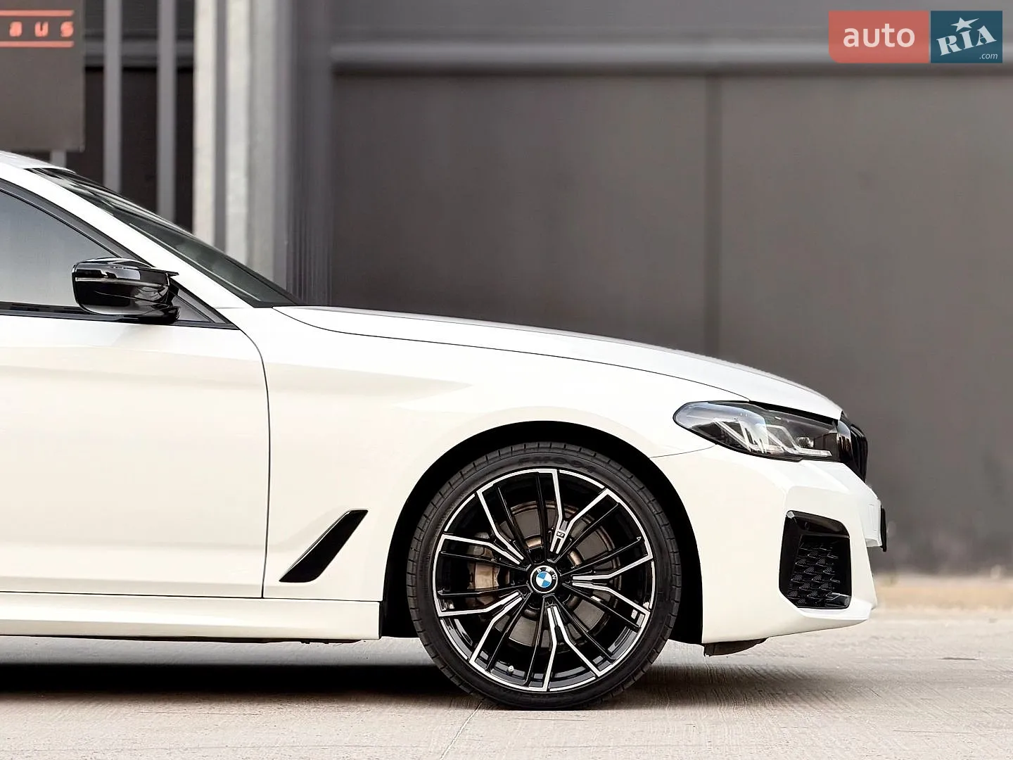 2022 BMW 5er - мініатюра 10