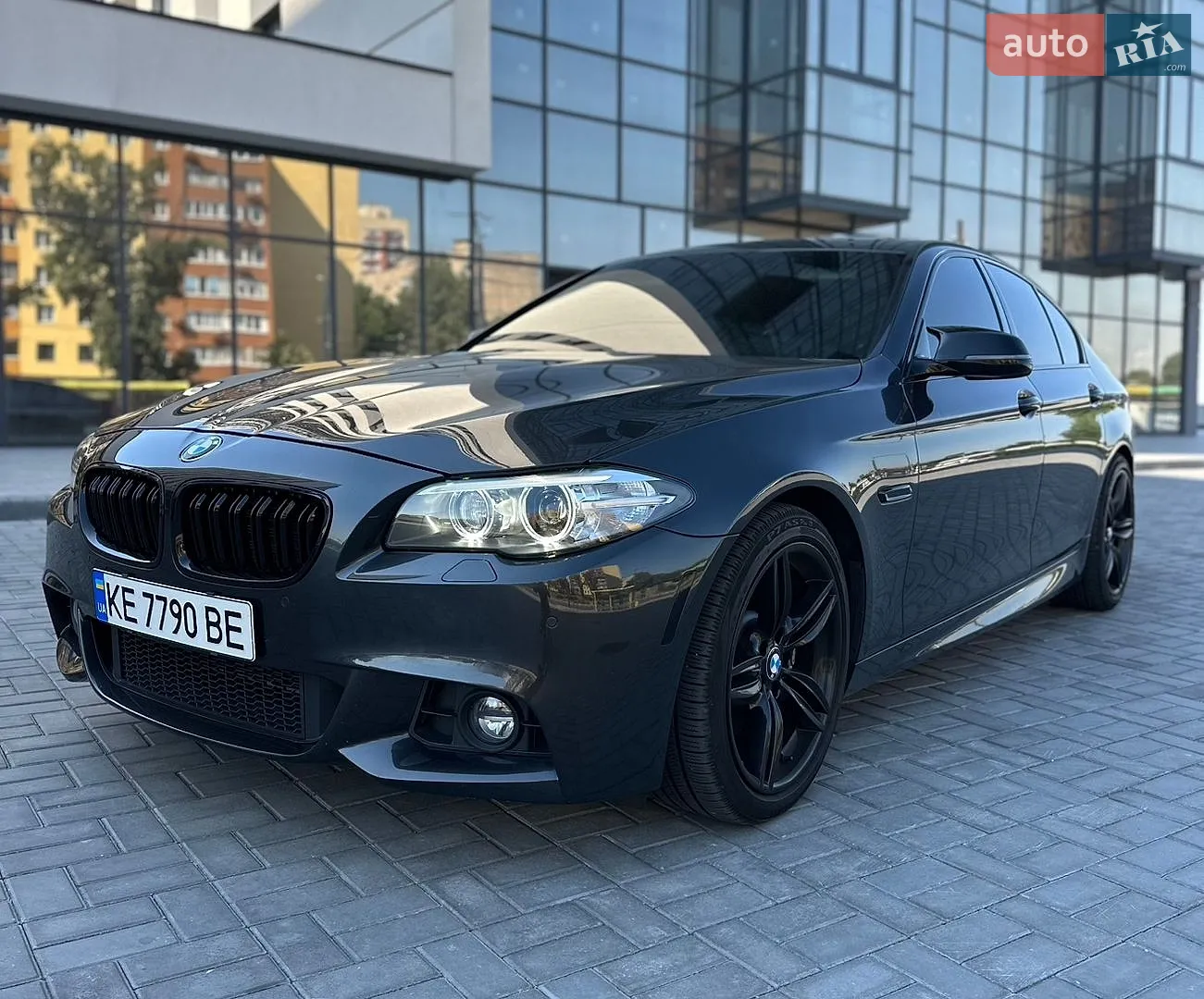 2015 BMW 5er - мініатюра 2