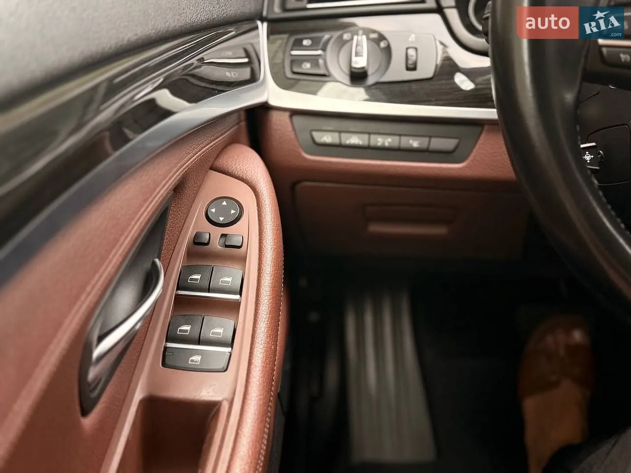 2014 BMW 5er - мініатюра 12