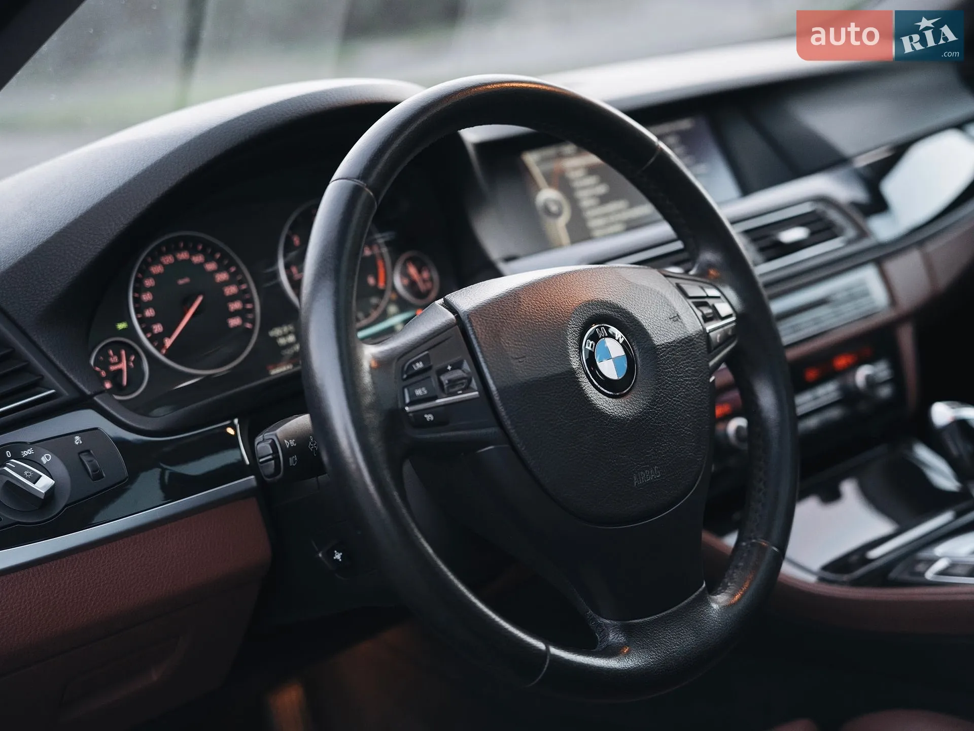 2012 BMW 5er - мініатюра 18
