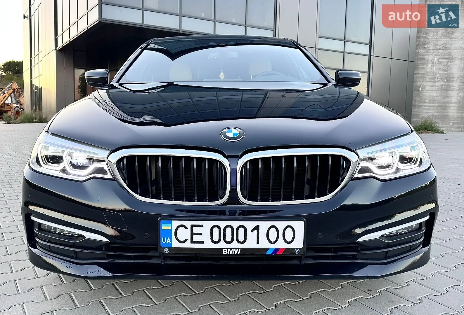 2018 BMW 5er - мініатюра 2