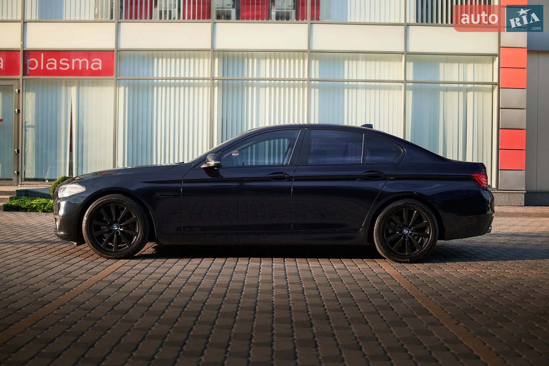 2015 BMW 5er - мініатюра 2