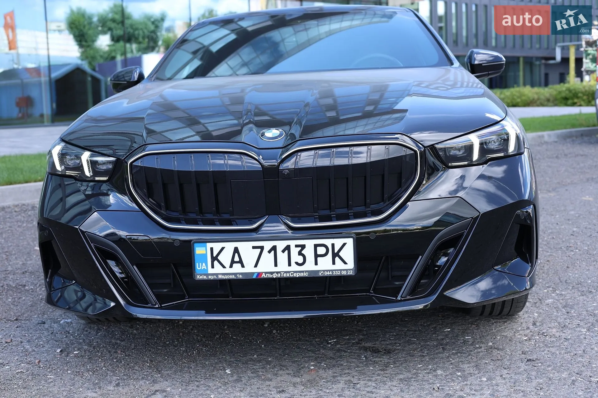 2023 BMW 5er - мініатюра 2