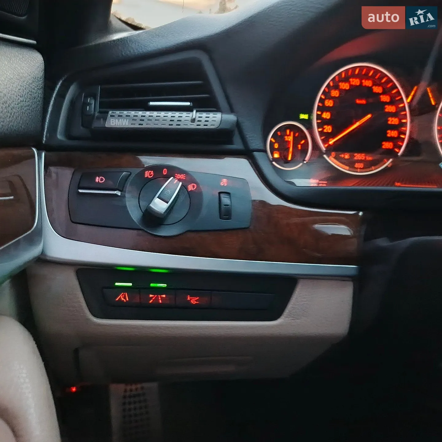2012 BMW 5er - мініатюра 15