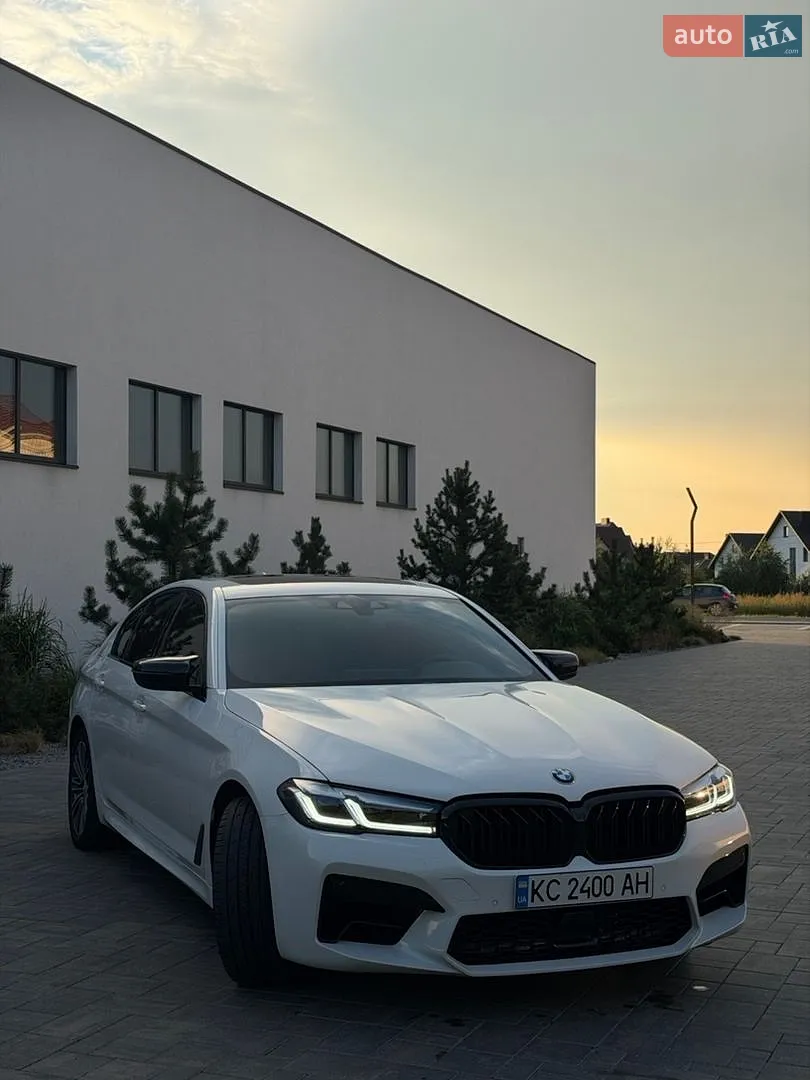 2019 BMW 5er - фото 1