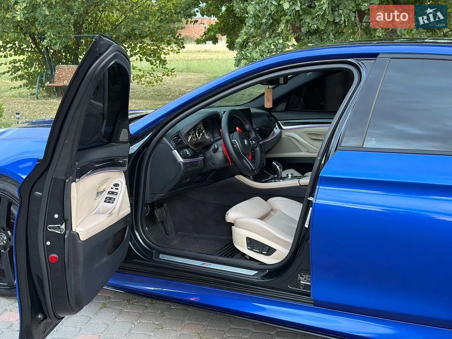 2011 BMW 5er - мініатюра 11