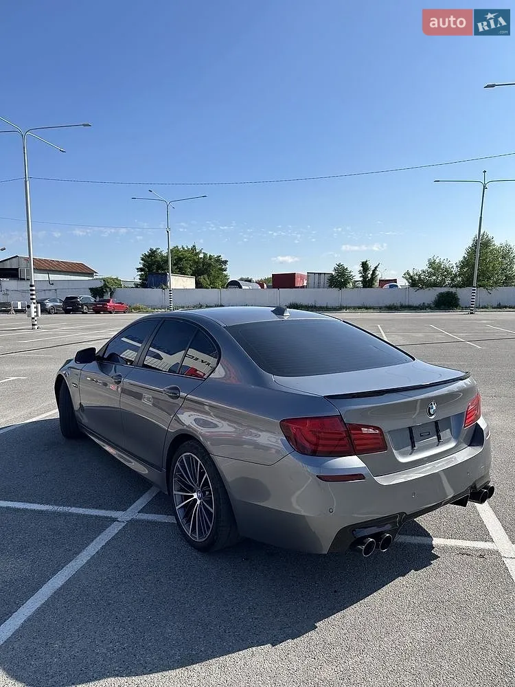2012 BMW 5er - мініатюра 2
