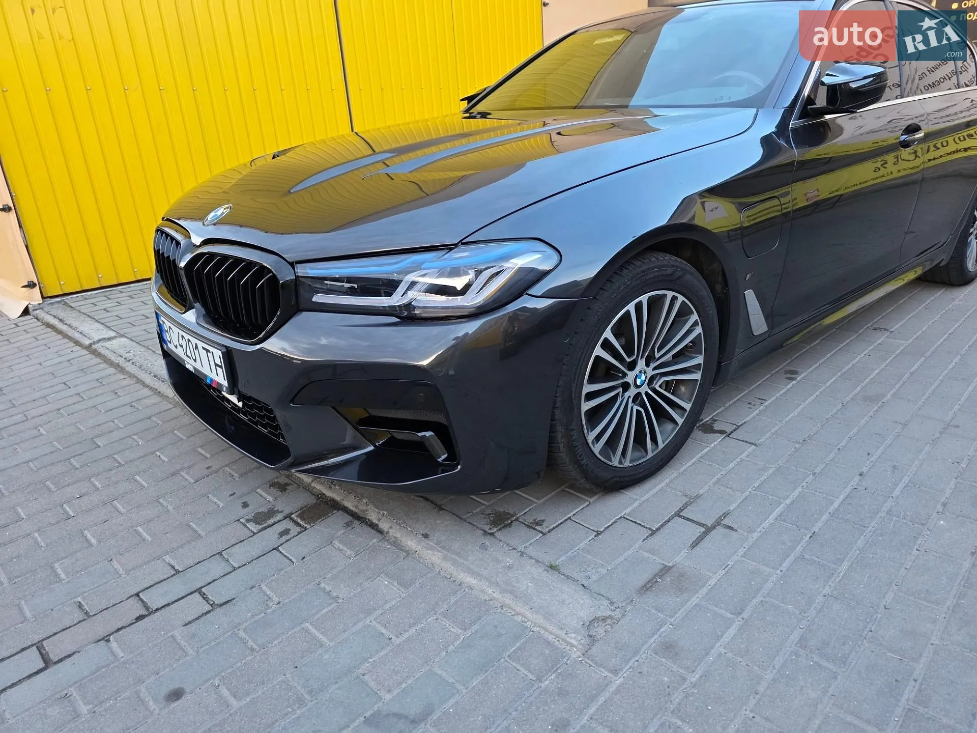 2017 BMW 5er - мініатюра 3