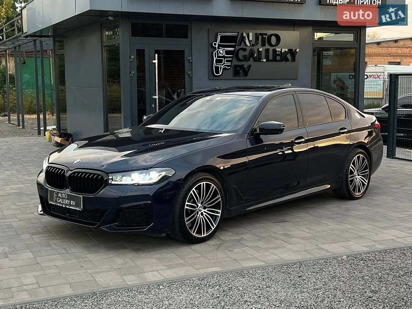 2017 BMW 5er - мініатюра 2