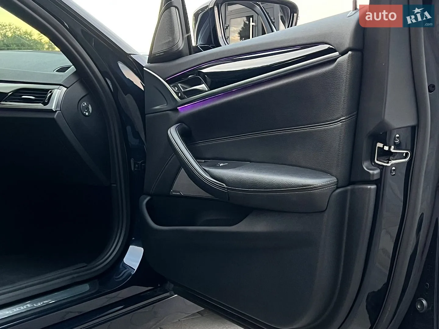 2017 BMW 5er - мініатюра 26