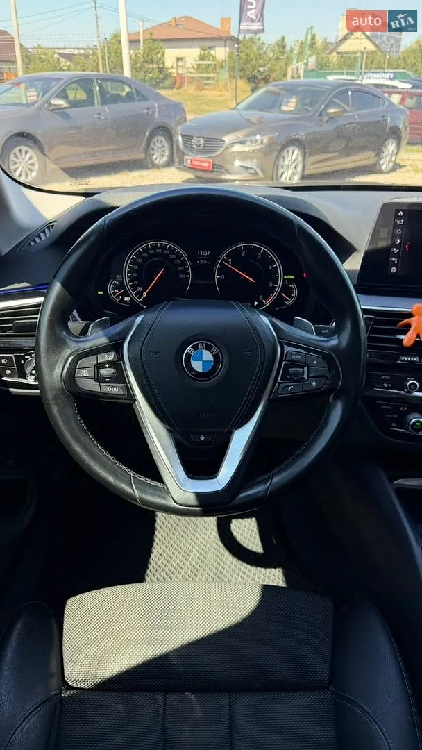 2017 BMW 5er - мініатюра 16