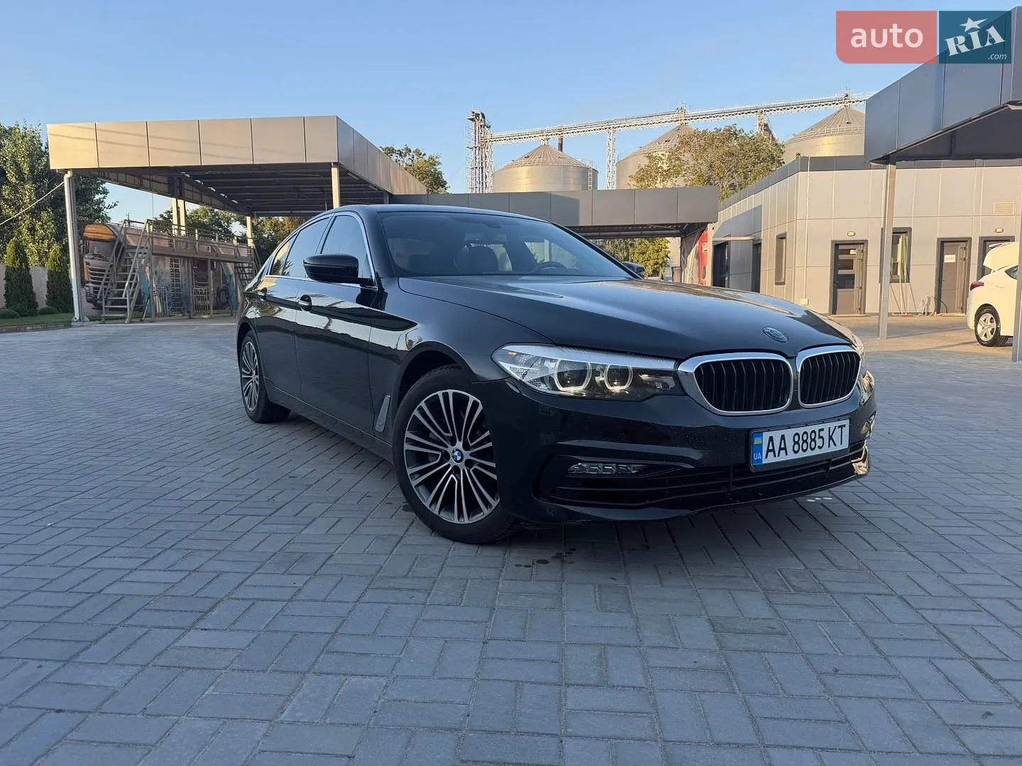 2017 BMW 5er - мініатюра 2