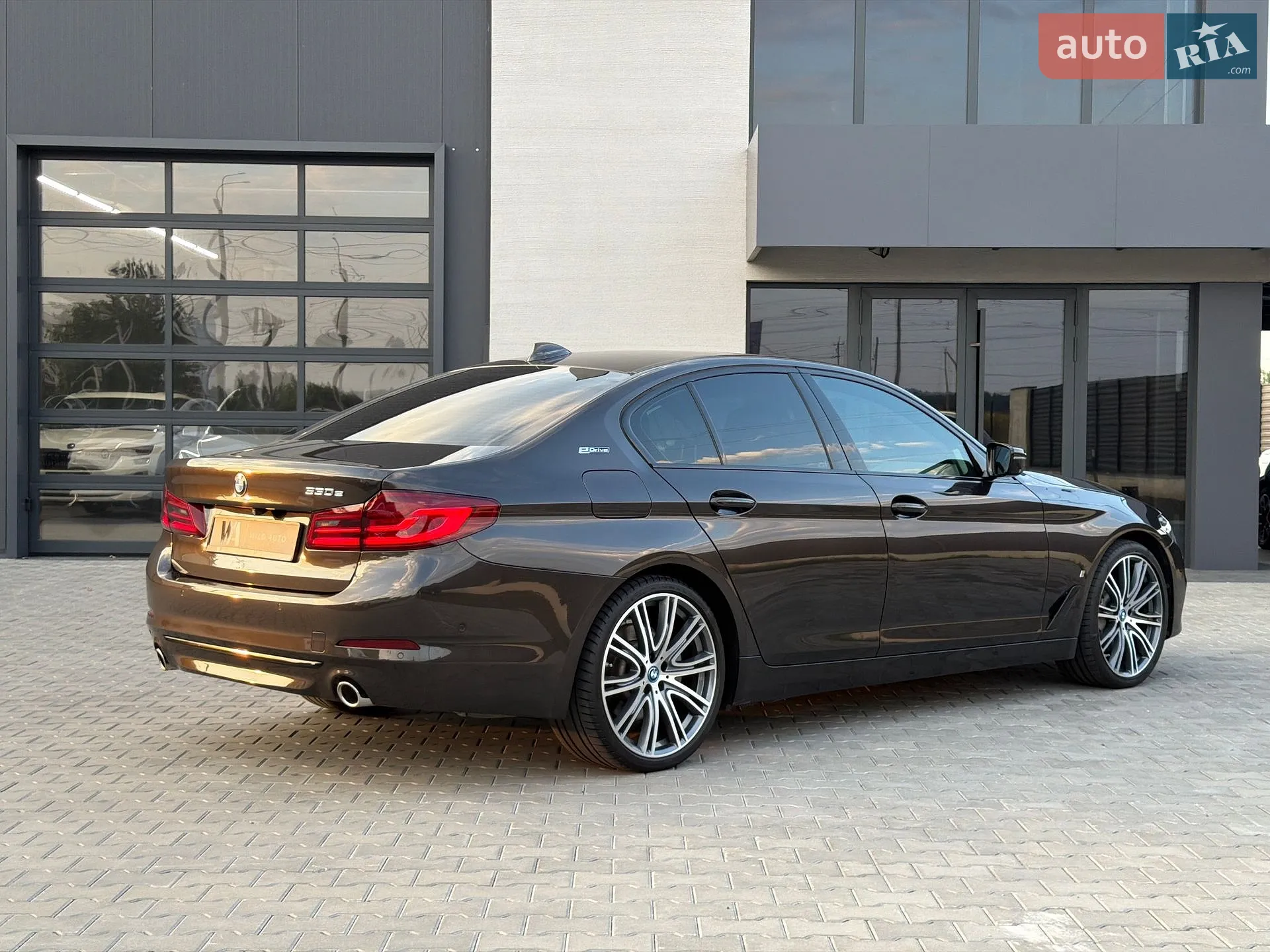 2017 BMW 5er - мініатюра 2