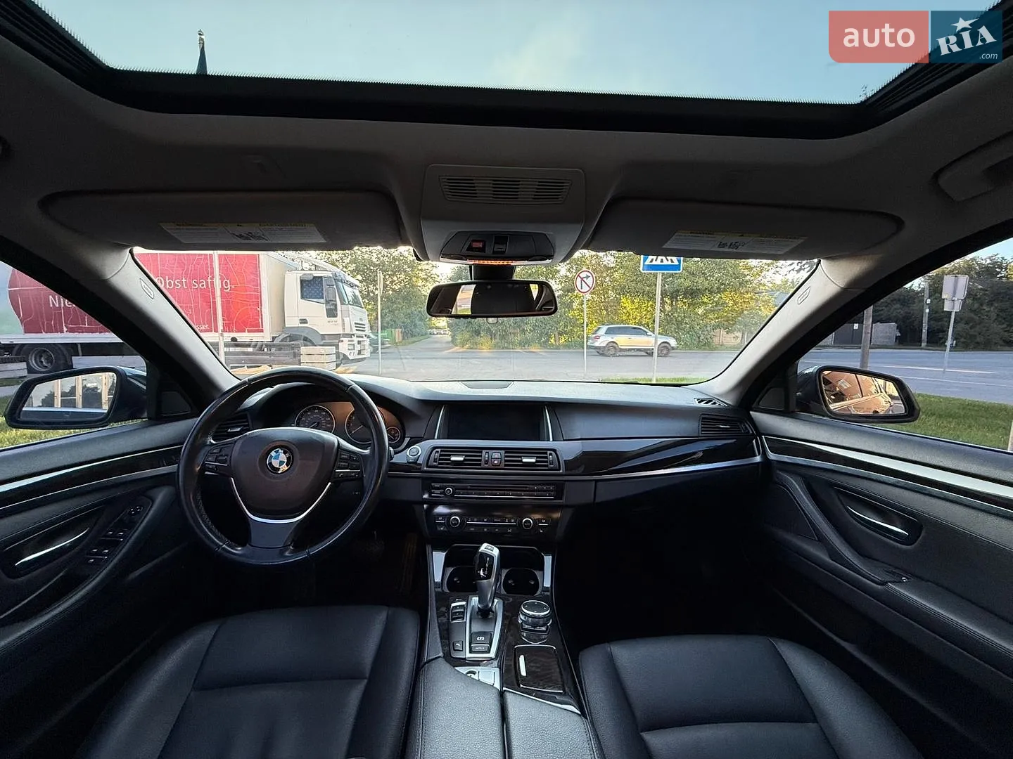 2015 BMW 5er - мініатюра 19