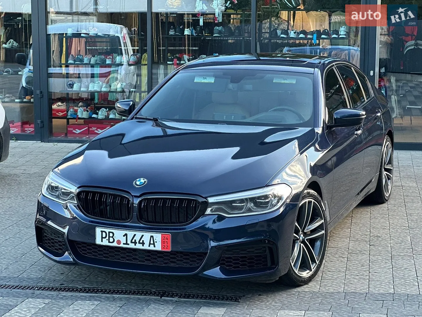 2017 BMW 5er - мініатюра 2