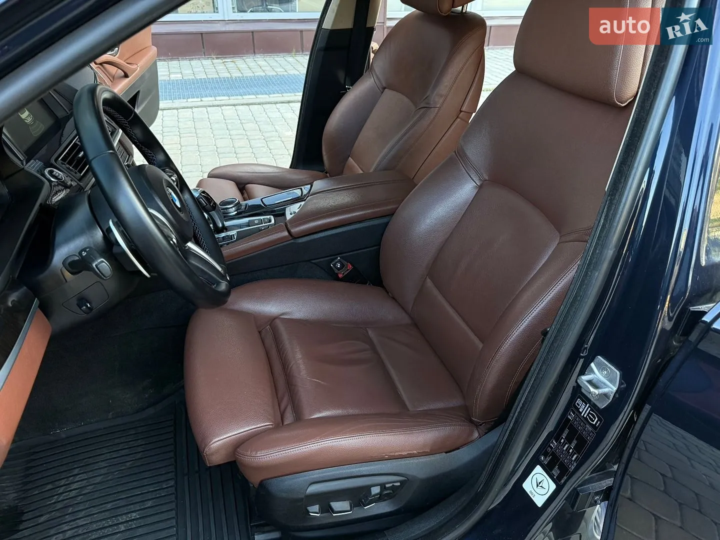 2014 BMW 5er - мініатюра 15