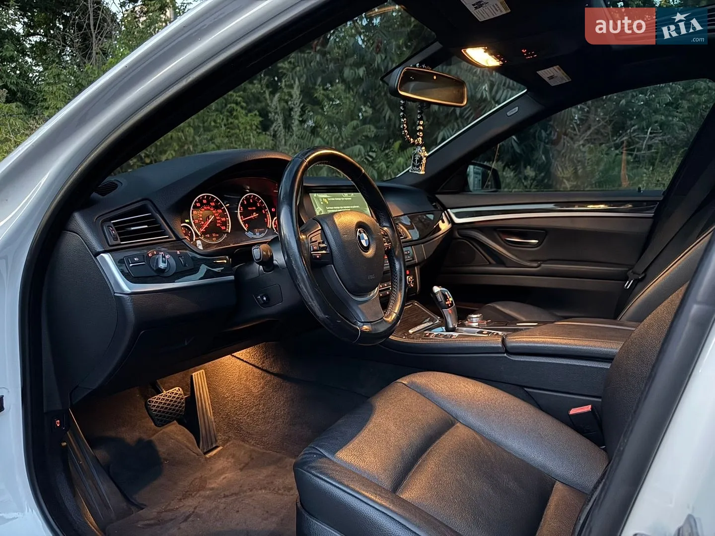 2012 BMW 5er - мініатюра 10