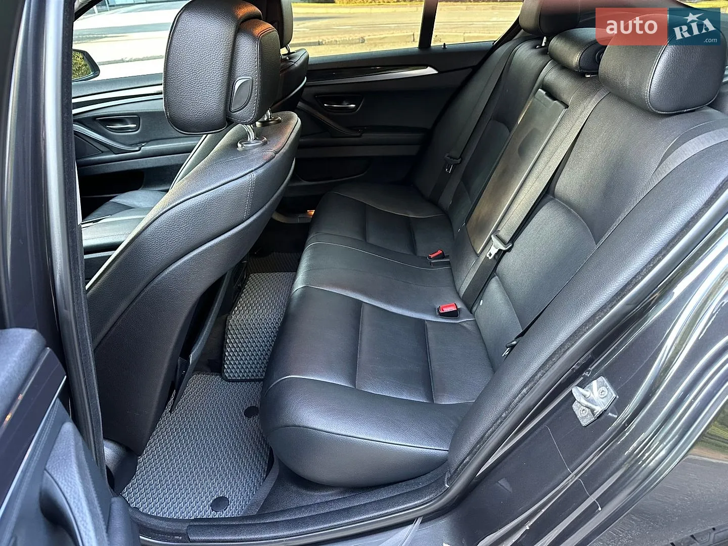 2011 BMW 5er - мініатюра 18