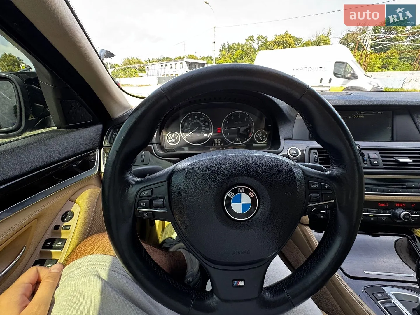 2012 BMW 5er - мініатюра 17