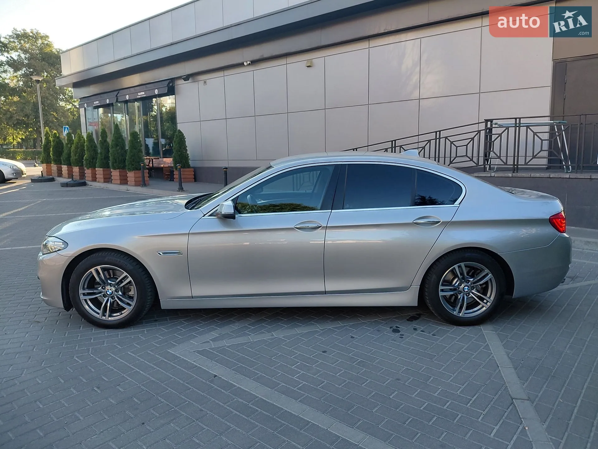 2014 BMW 5er - мініатюра 4