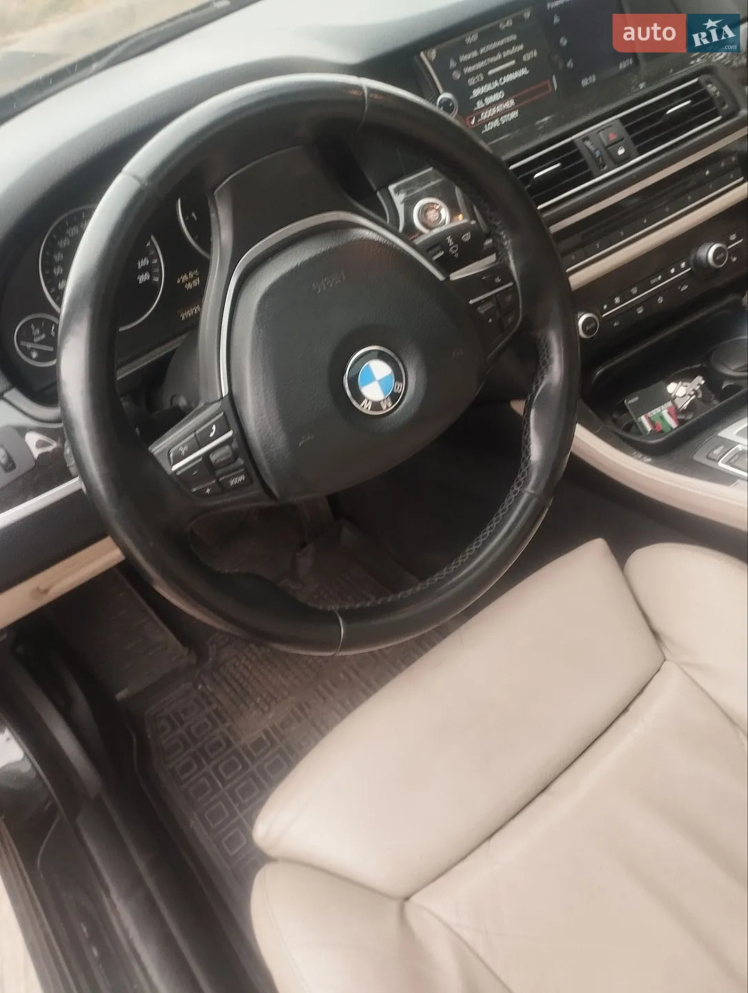 2010 BMW 5er - мініатюра 3