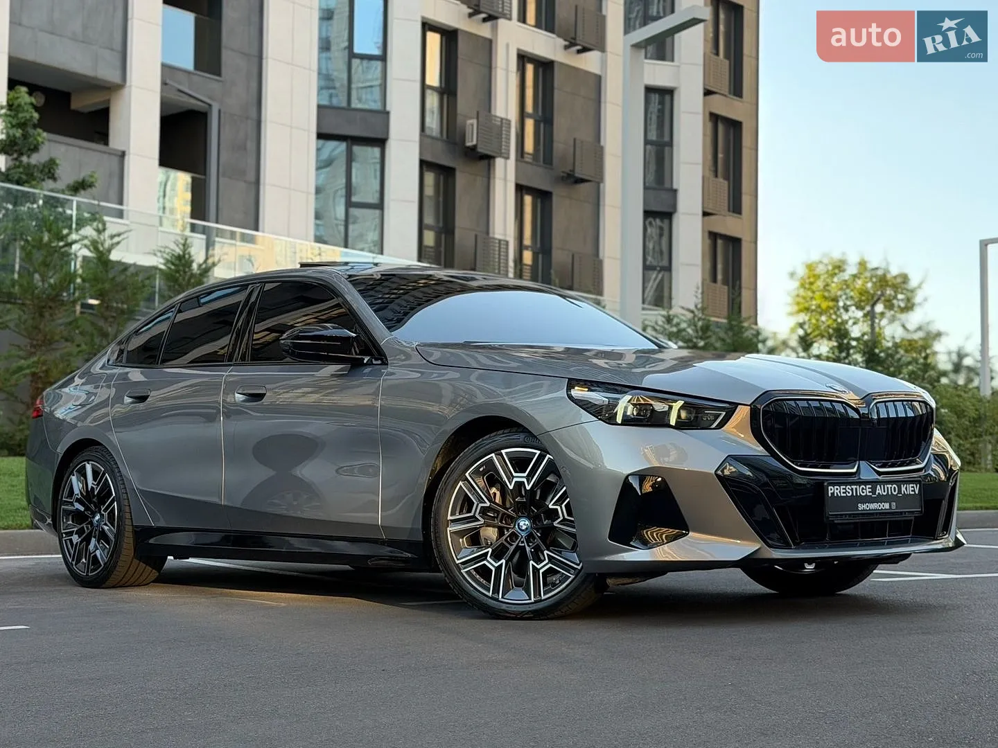 2023 BMW 5er - мініатюра 3