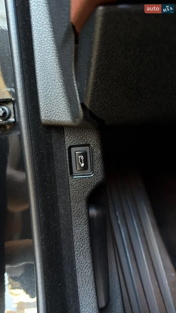 2013 BMW 5er - мініатюра 23