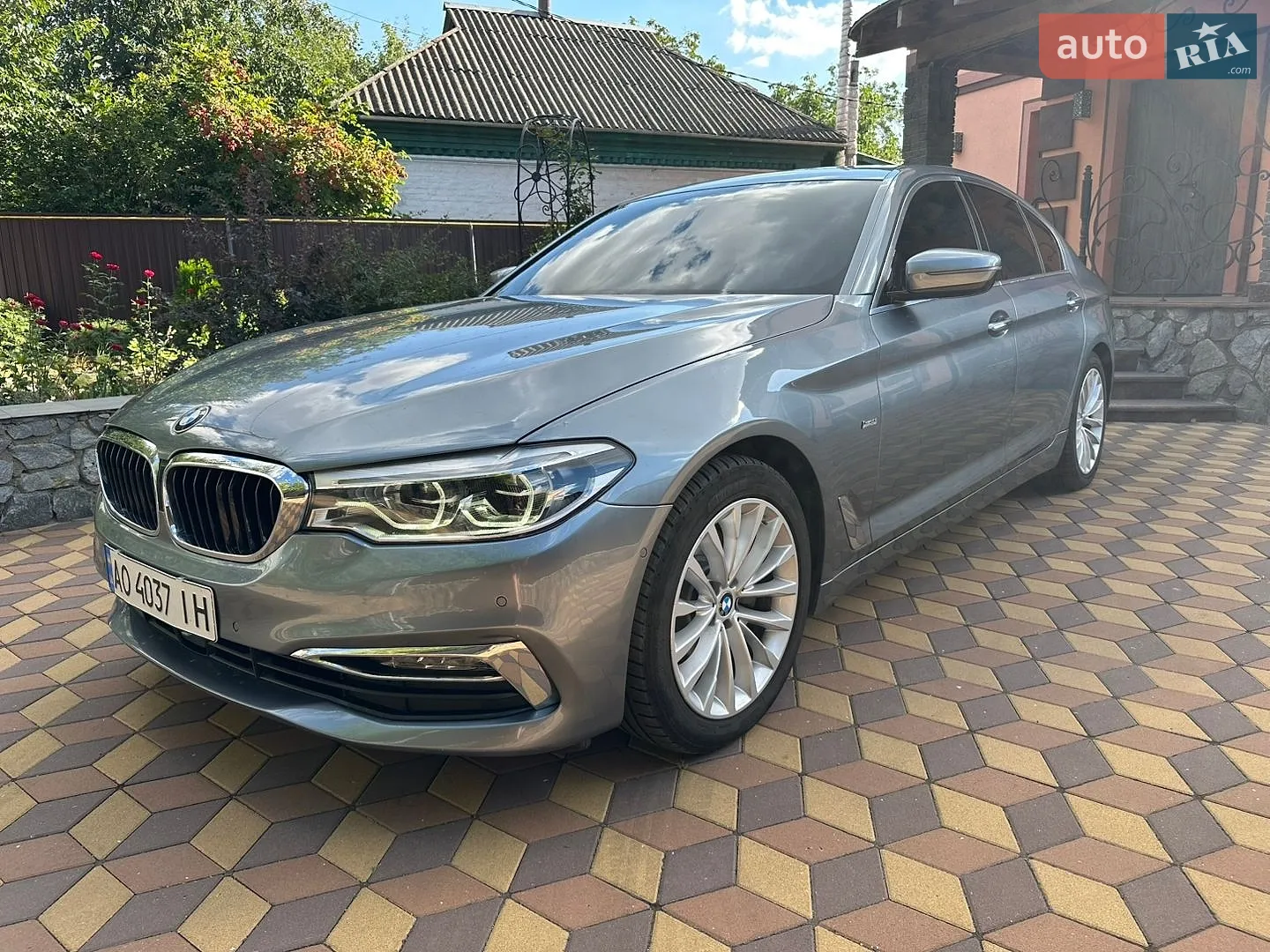 2018 BMW 5er - мініатюра 2