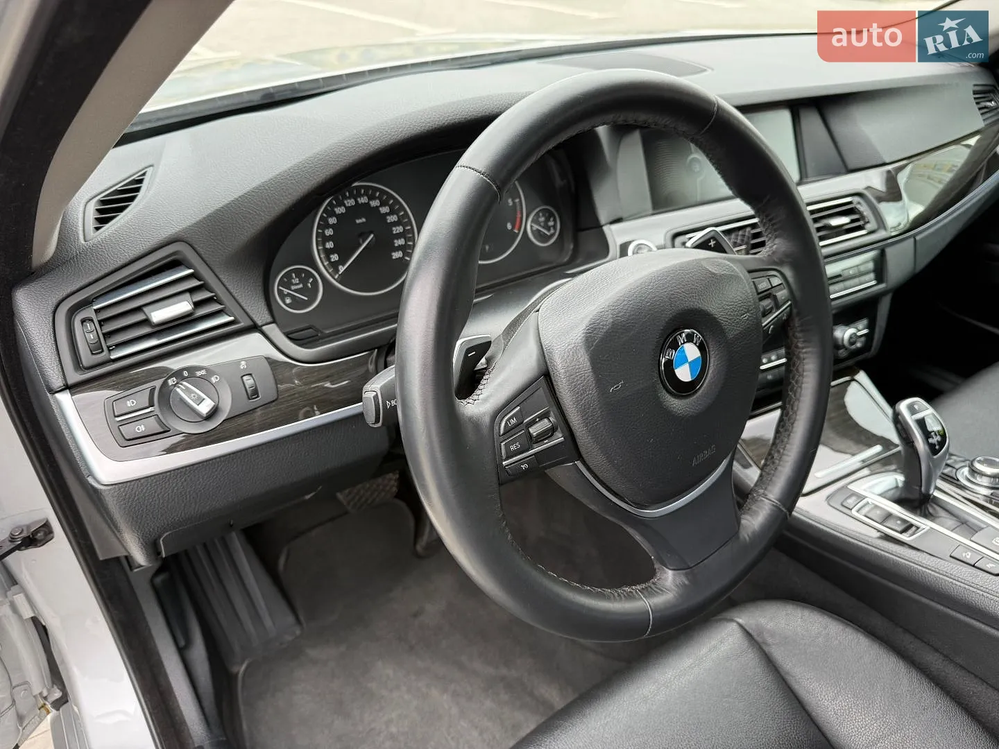 2011 BMW 5er - мініатюра 30