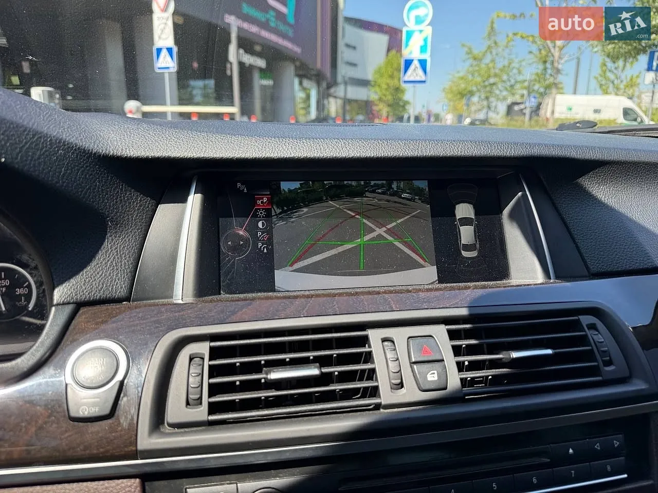 2014 BMW 5er - мініатюра 22