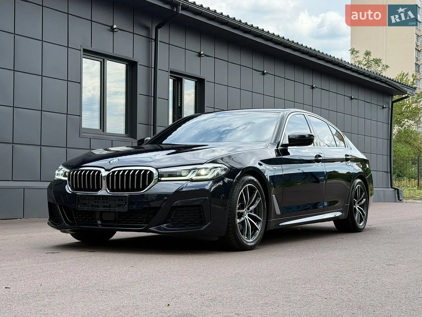 2023 BMW 5er - мініатюра 2
