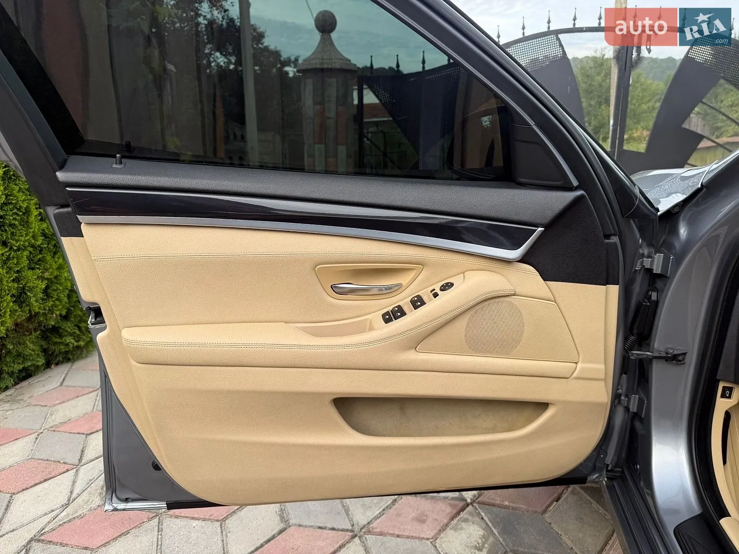 2011 BMW 5er - мініатюра 38