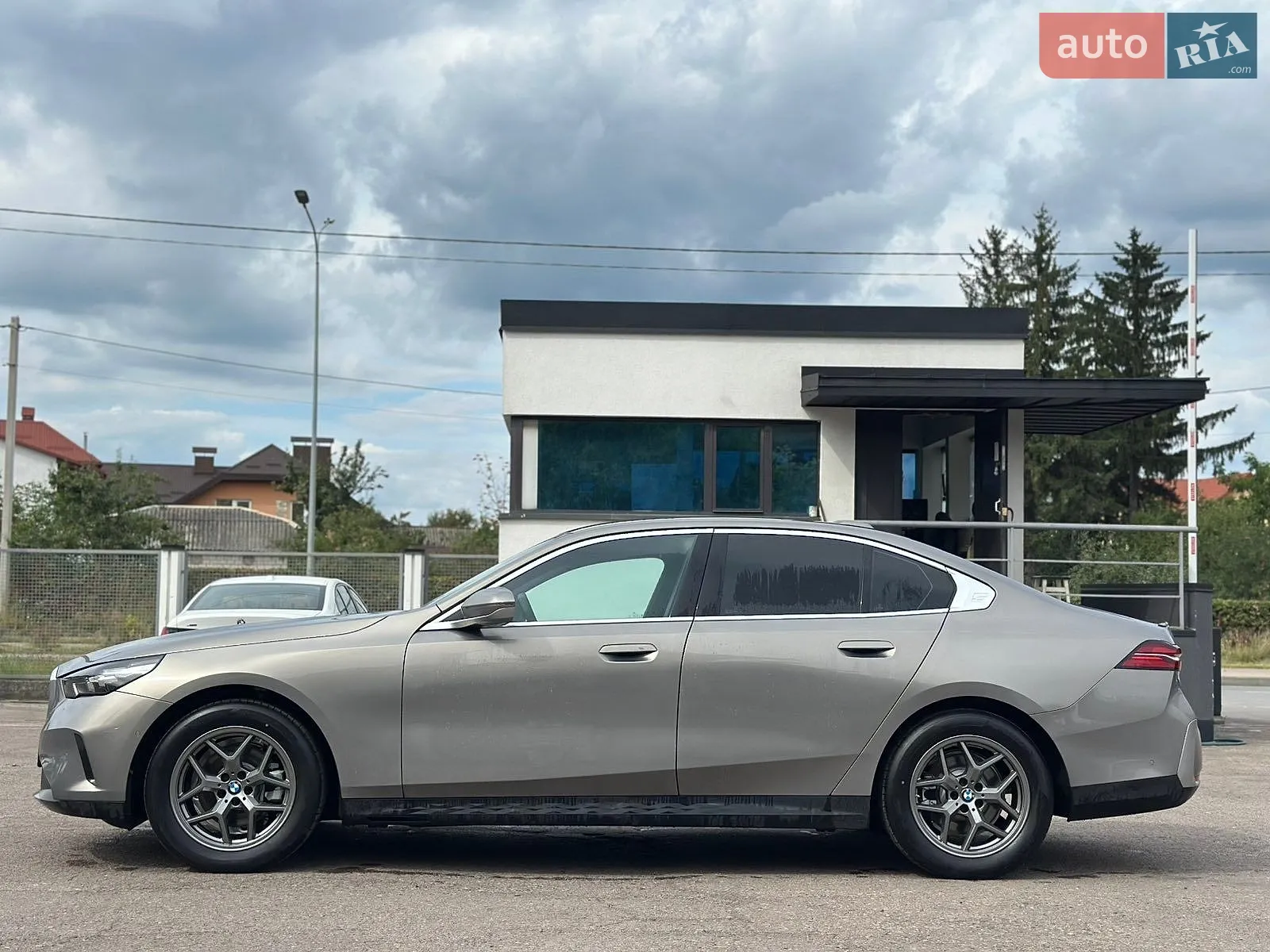 2025 BMW 5er - мініатюра 2